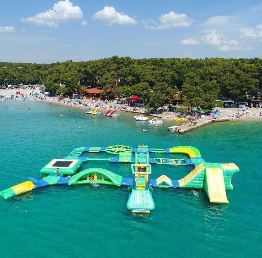 Mobile Homes Malu Biograd Na Moru Exterior photo